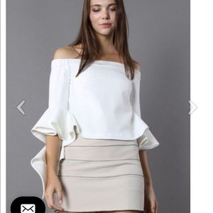 Ethereal Frilling Off-shoulder Top in White